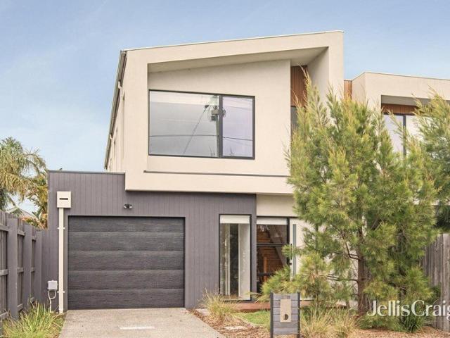 Townhouse for sale in Edithvale, Melbourne