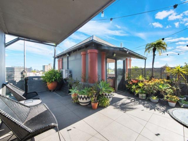 Apartment for rent in Neutral Bay Junction, Sydney