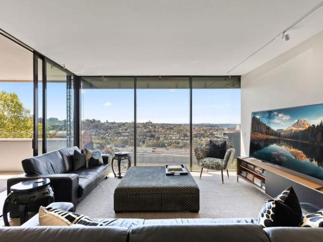 Apartment for rent in Victoria Cross, Sydney