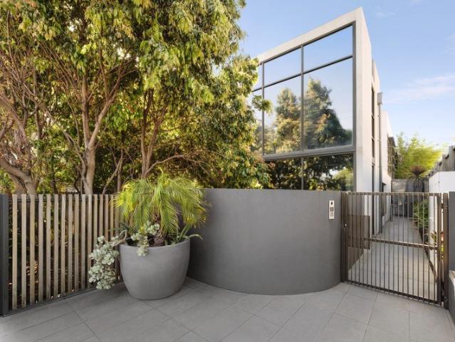 Apartment for sale in Camerons Creek, Victoria