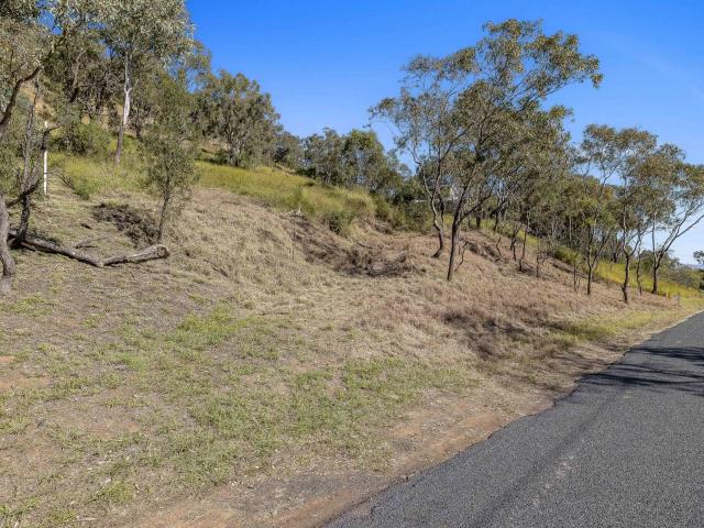 Property for sale in Gowrie Mountain, Queensland