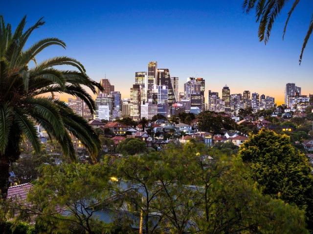 Duplex for rent in Lower North Shore, Sydney