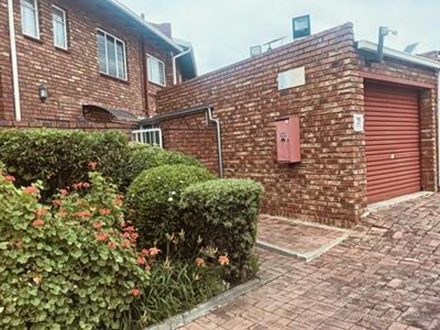 Townhouse for sale in Ekurhuleni, Gauteng