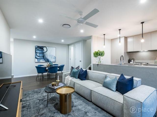 Townhouse for rent in Toombul, Queensland