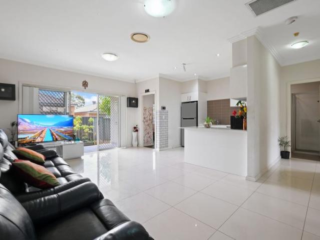 Townhouse for rent in Sydney, New South Wales