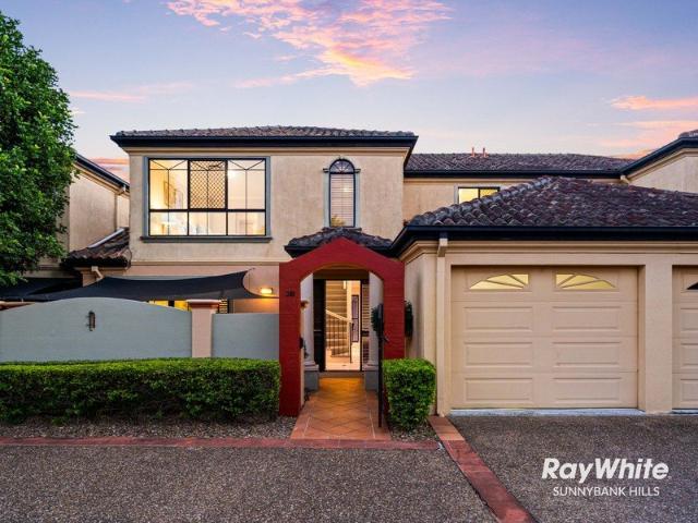 Townhouse for sale in Toombul, Queensland