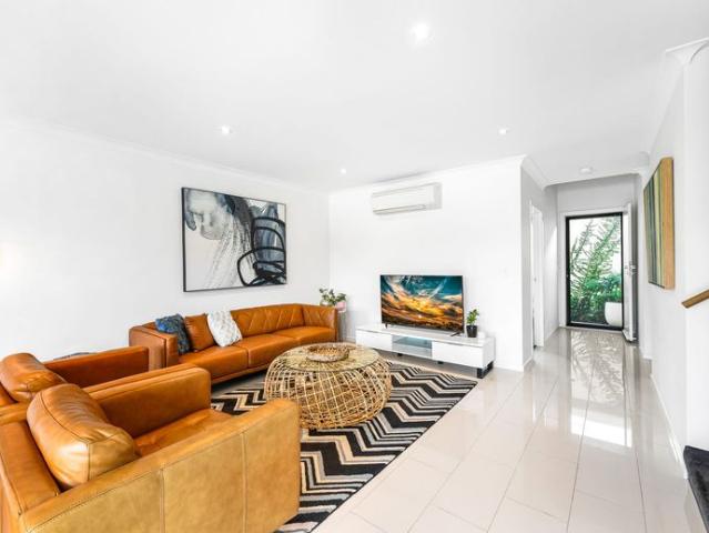 Townhouse for rent in Kings Creek, Queensland