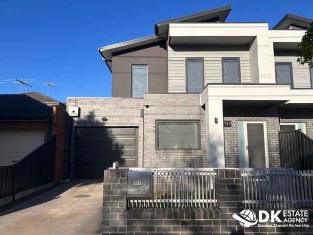 Townhouse for rent in Camerons Creek, Victoria