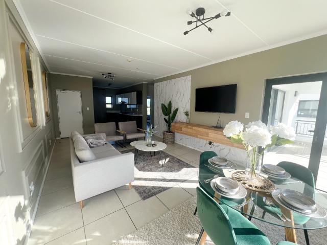 Apartment for rent in Cape Town Ward 113, City of Cape Town