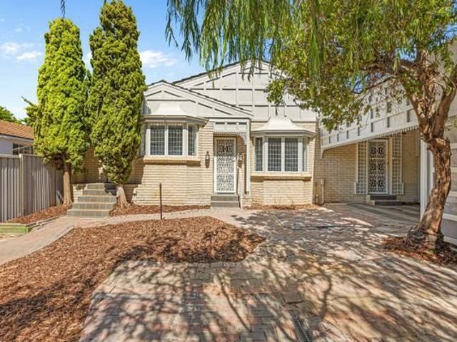 Villa for rent in Dalkeith, City of Nedlands