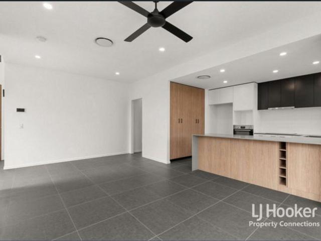 Townhouse for rent in Toombul, Queensland