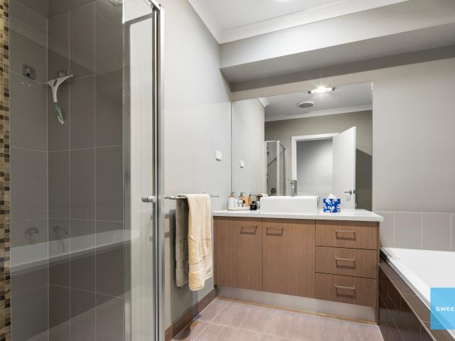 House for sale in Caroline Springs, Melbourne