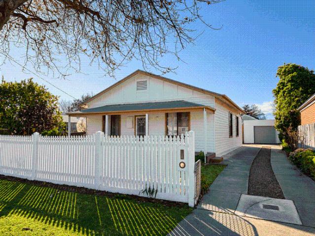 House for rent in Sale, Victoria