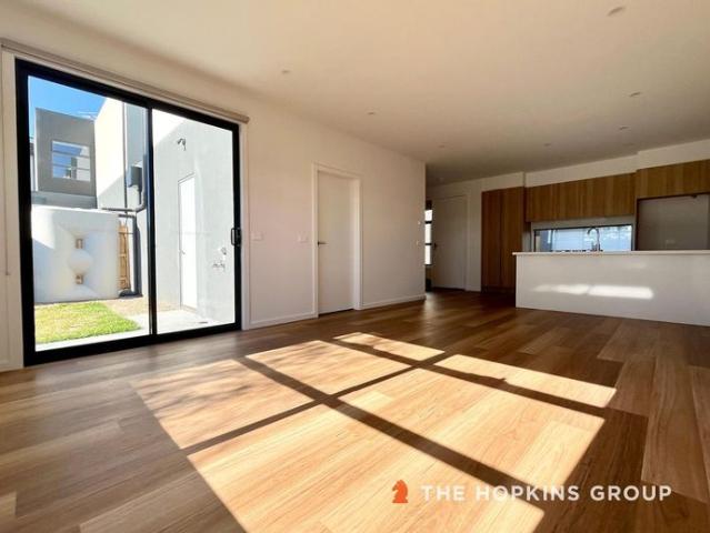 Townhouse for rent in Camerons Creek, Victoria