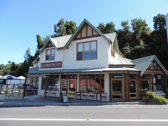 Townhouse for sale in Strahan, Tasmania