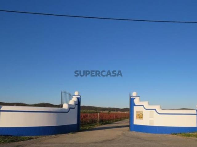 Terreno venda em Reguengos De Monsaraz, Évora
