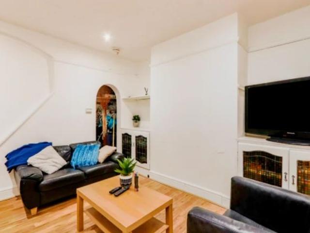 Apartment for rent in Lowfield, South Yorkshire