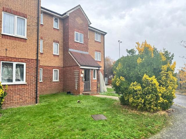 Apartment for rent in Chadwell Heath, Greater London