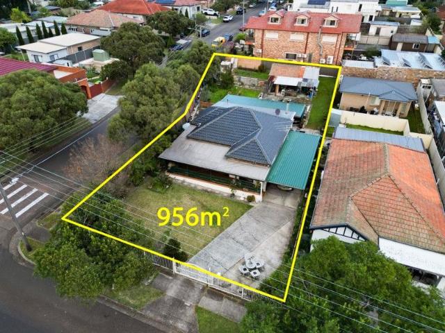 House for sale in Roselands, New South Wales
