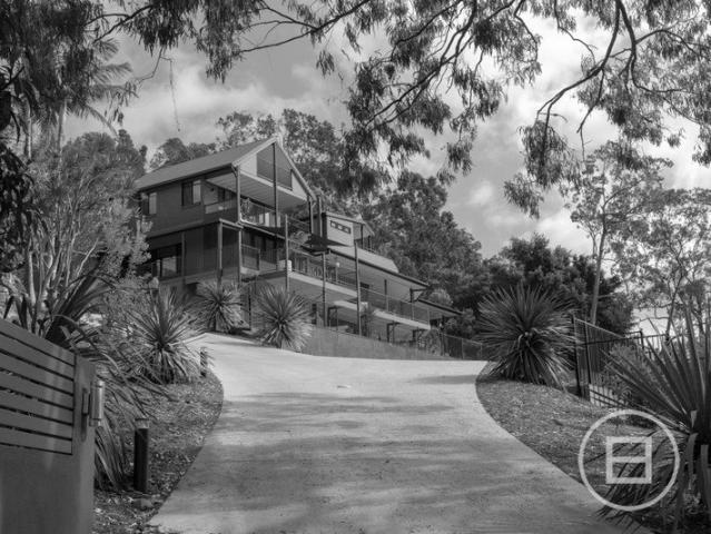 House for sale in Bonogin, Gold Coast City