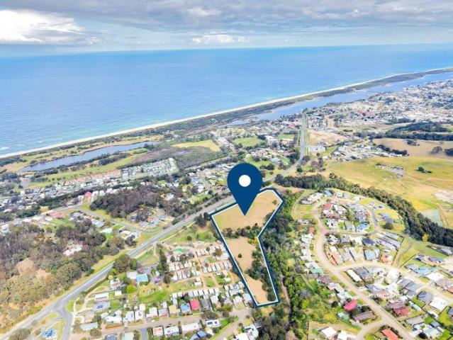 Land for sale in Cunninghame, Lakes Entrance