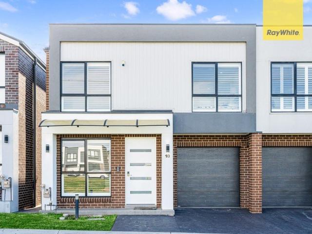 Townhouse for sale in Sydney, New South Wales