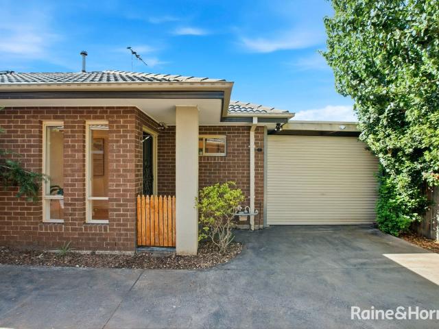 Townhouse for sale in Camerons Creek, Victoria