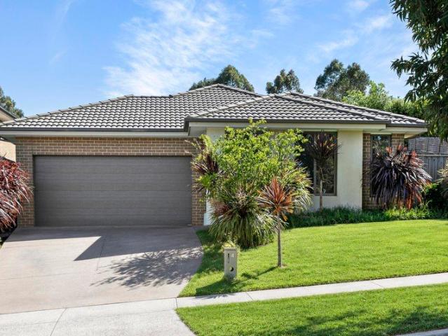 House for sale in Panorama Estate, Melbourne