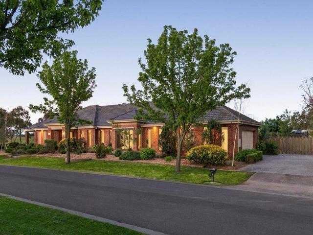House for sale in Sunbury, Melbourne