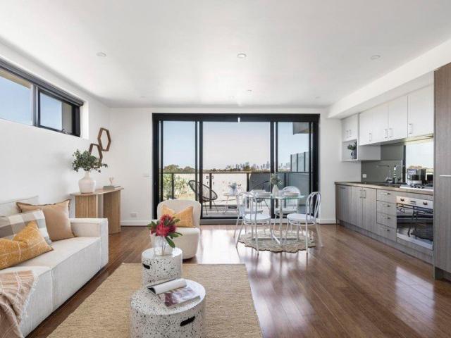Apartment for sale in Preston, Melbourne