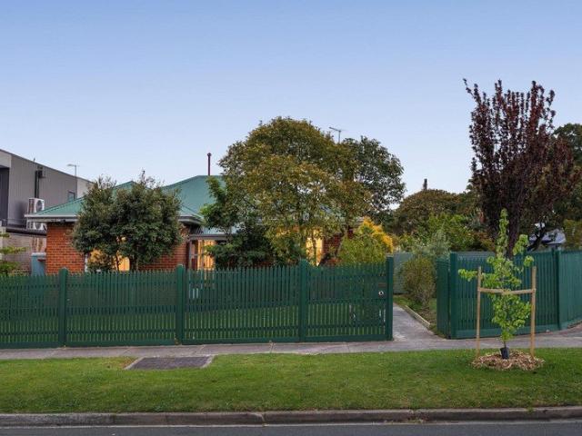 House for sale in Heidelberg Heights, Melbourne