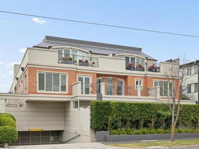 Apartment for sale in Malvern, Melbourne