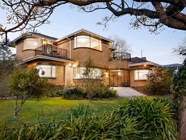 House for sale in Ivanhoe, Melbourne