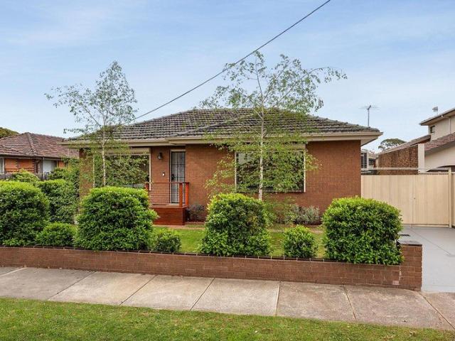 Villa for sale in Pascoe Vale, Melbourne
