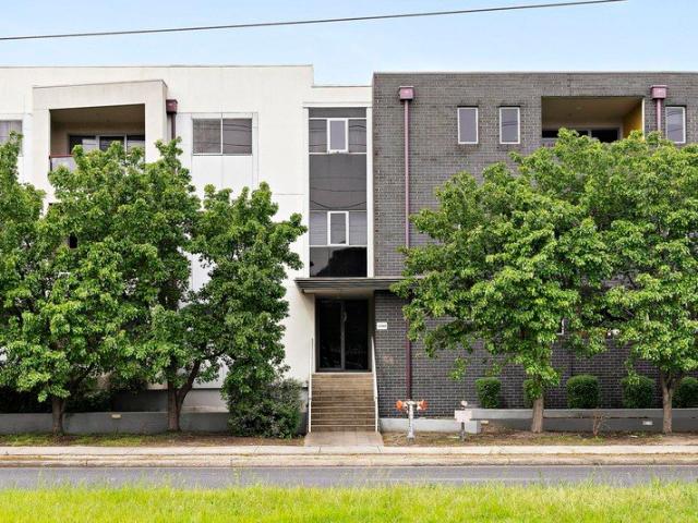 Apartment for sale in Preston, Melbourne