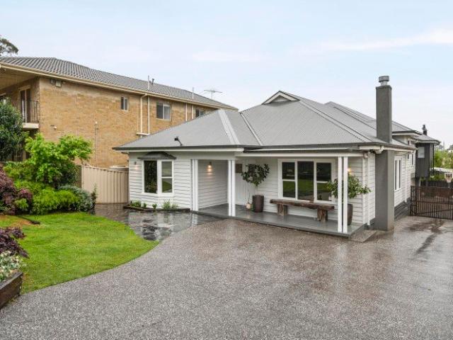 House for sale in Essendon West, Melbourne
