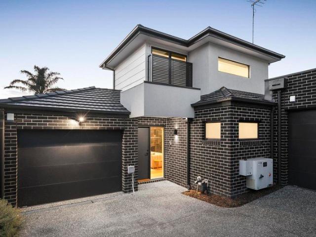 Townhouse for sale in Camerons Creek, Victoria