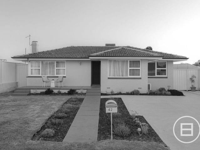 House for sale in Viveash, Western Australia