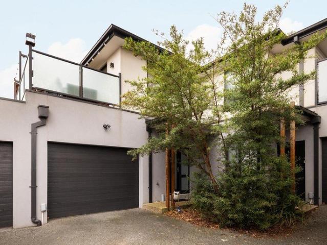 Townhouse for sale in Camerons Creek, Victoria