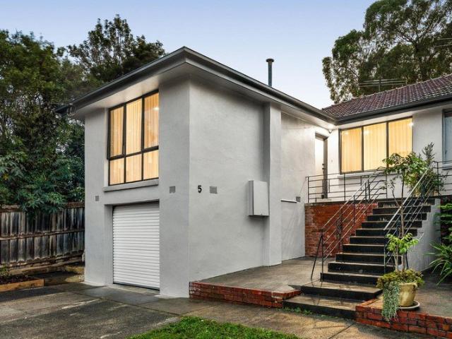Townhouse for sale in Camerons Creek, Victoria