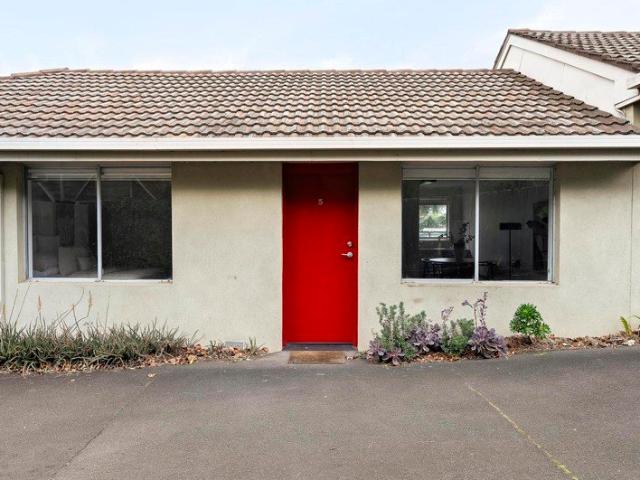 Apartment for sale in Camerons Creek, Victoria