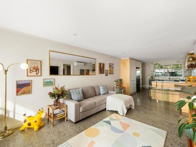 Villa for sale in Camerons Creek, Victoria