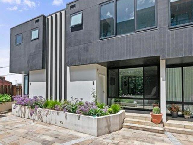 Townhouse for sale in Camerons Creek, Victoria
