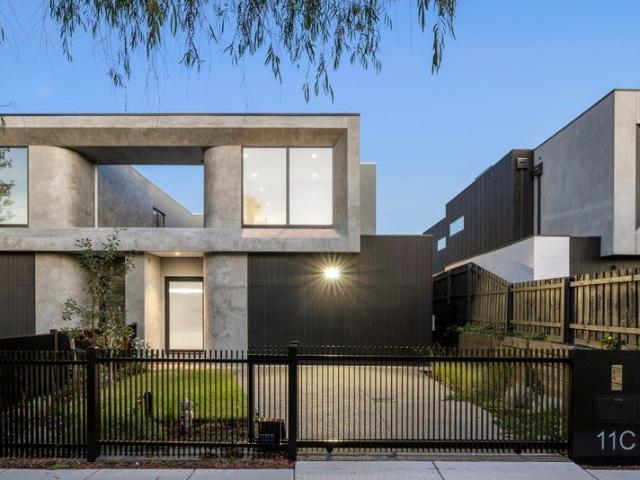 Townhouse for sale in Camerons Creek, Victoria