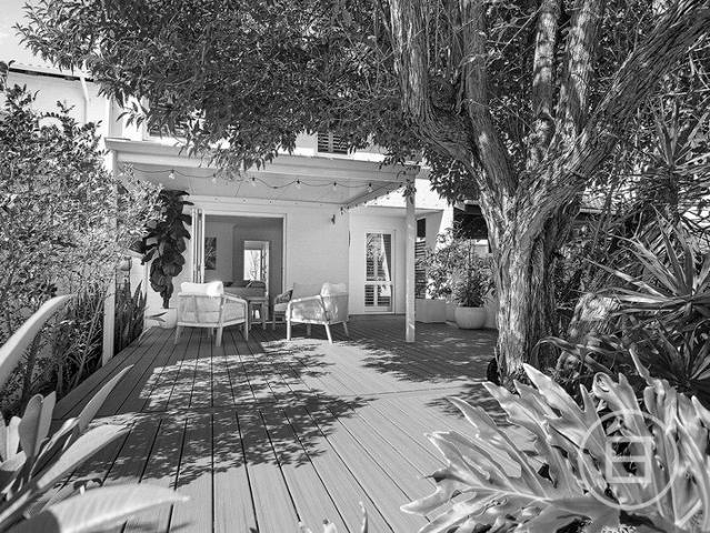 Townhouse for sale in Applecross, Western Australia