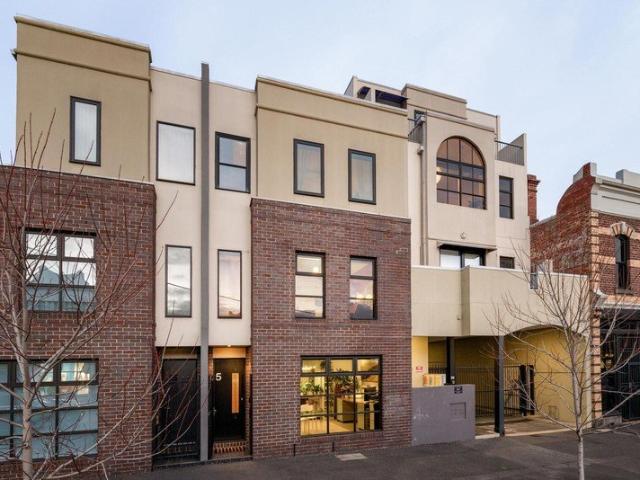 Townhouse for sale in Camerons Creek, Victoria