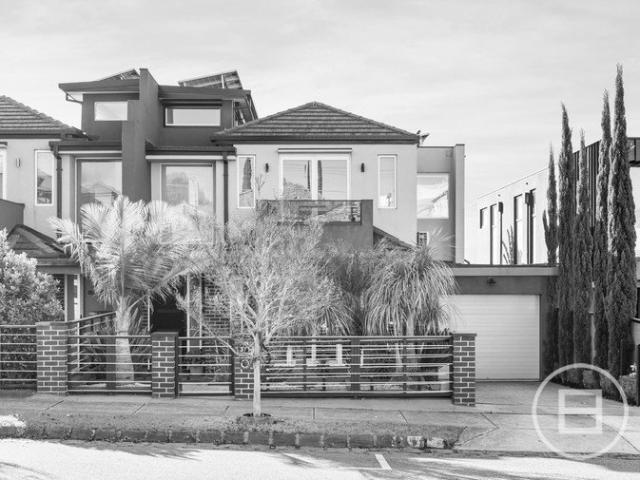 Townhouse for sale in Camerons Creek, Victoria