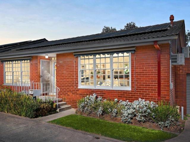 Villa for sale in Camerons Creek, Victoria