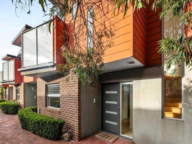 Townhouse for sale in Camerons Creek, Victoria