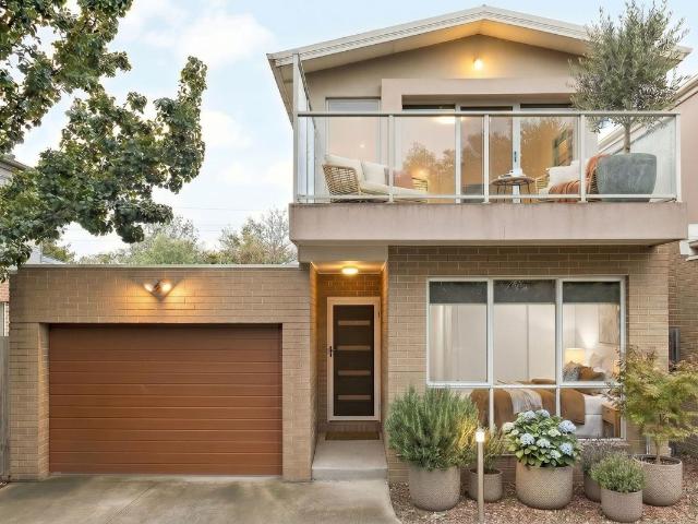 Townhouse for sale in Camerons Creek, Victoria